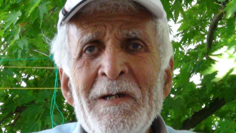 Çöpten Hurda Toplayarak Geçimini Sağlayan Yaşlı Adamın 3 Tekerlekli Motosikletini Çaldılar