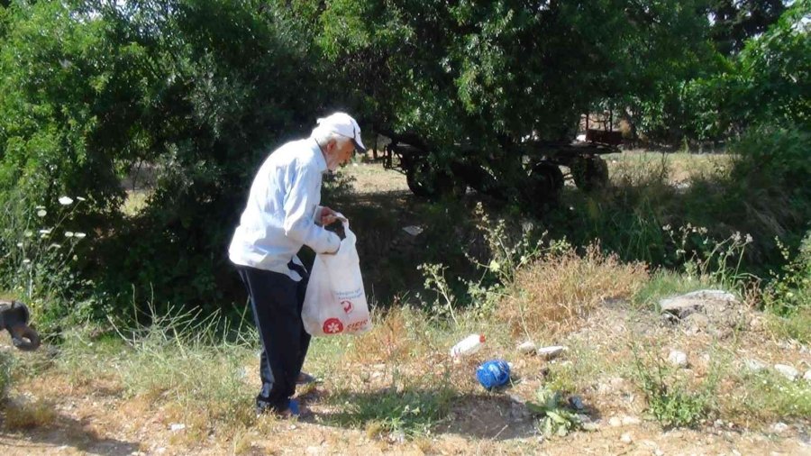 Çöpten Hurda Toplayarak Geçimini Sağlayan Yaşlı Adamın 3 Tekerlekli Motosikletini Çaldılar