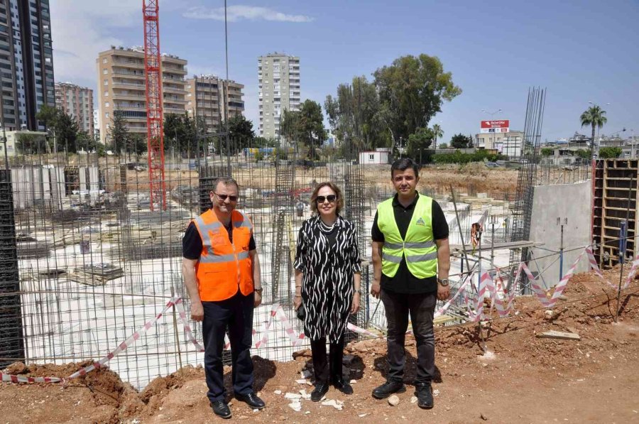 Ak Parti’li Yılmaz, Müftülük Külliyesi İnşaatında İncelemelerde Bulundu