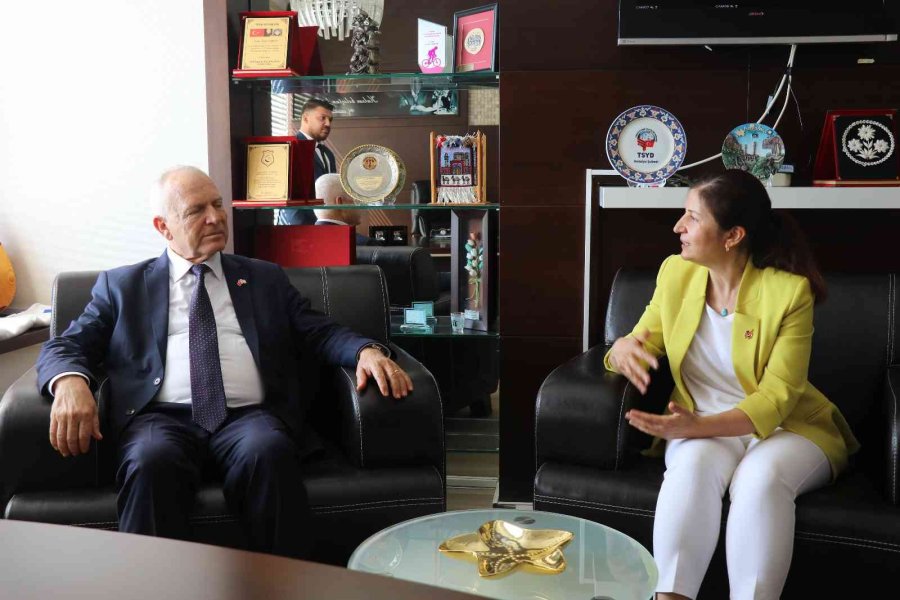 Kktc Meclis Başkanı Töre’den Miçotakis’e Cevap: “bizim Zaten Devletimiz Var”