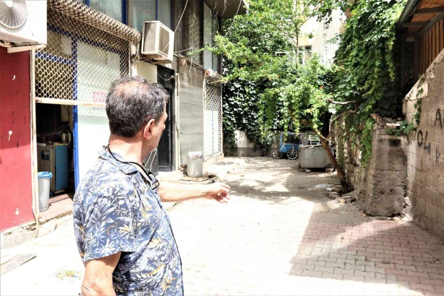 Mahalleli Ve Esnafın Uyuşturucu Partisi Tepkisi