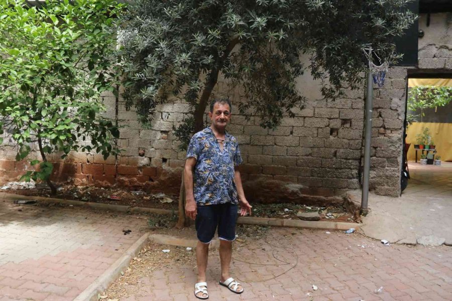 Mahalleli Ve Esnafın Uyuşturucu Partisi Tepkisi