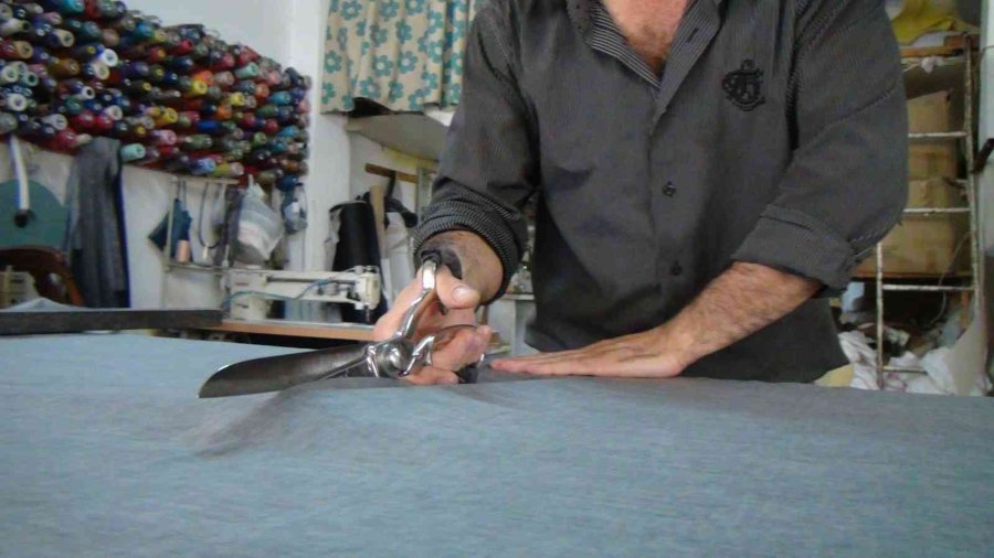 Mobilya Döşemecileri, 6 Bin Tl Maaşla Çalıştıracak Eleman Bulamıyor