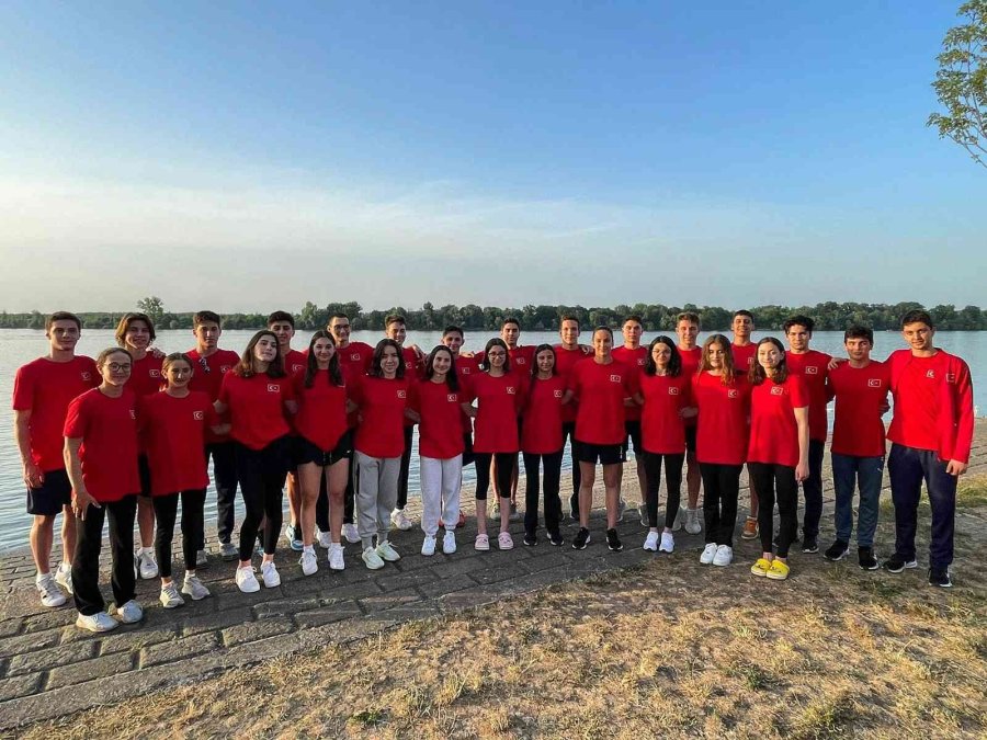 Antalyasporlu Yüzücüler Belgrad’da 4 Altın Madalya Kazandı