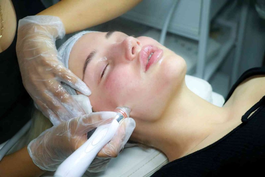 Yaz Mevsiminde Cilt Bakımı Yaparken Dikkat Edilmesi Gerekenler