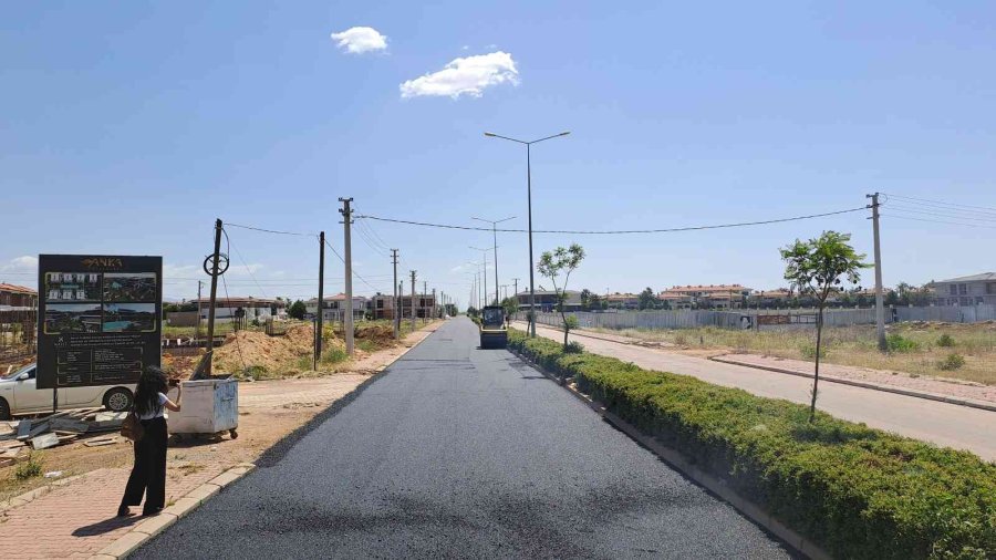 Döşemealtı Belediyesi, İlçeyi Modern Yollara Kavuşturuyor