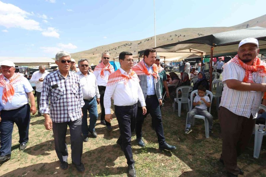 Kepez Belediye Başkanı Tütüncü, Beğiş Yaylası’nda Pilav Şenliğine Katıldı