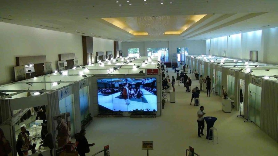 Deri Sektöründe Büyüme Devam Ediyor