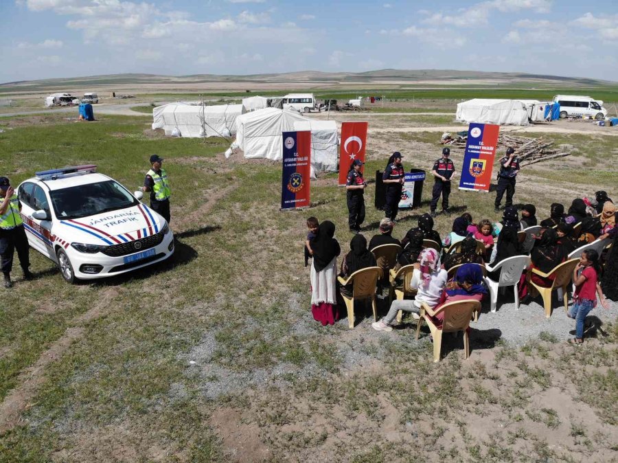 Mevsimlik Tarım İşçisi Kadınlara Kades, Çocuklara Okul Eğitimi