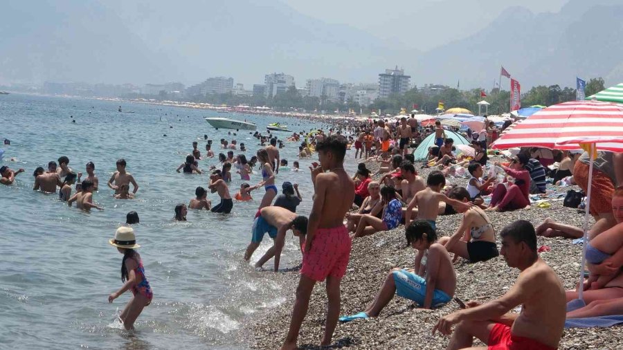 Antalya’ya Gelen Turist Sayısında Rekor Artış