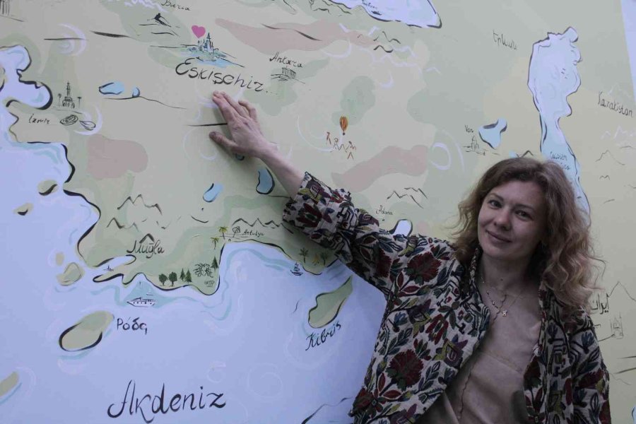 Rus Sanatçının Önceliği Çocuklar