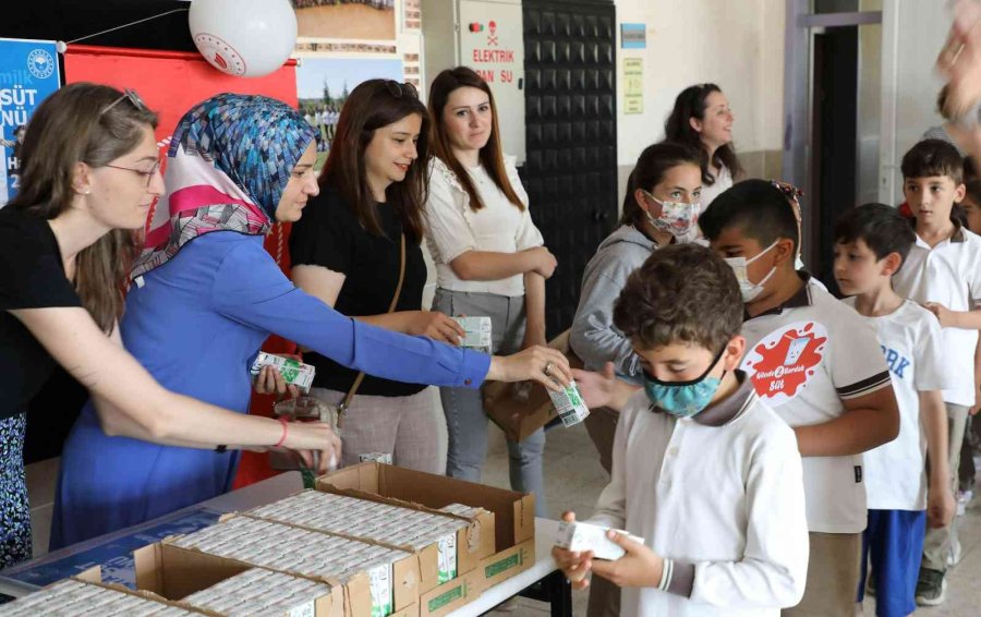 Eskişehir’de Dünya Süt Günü Kutlandı