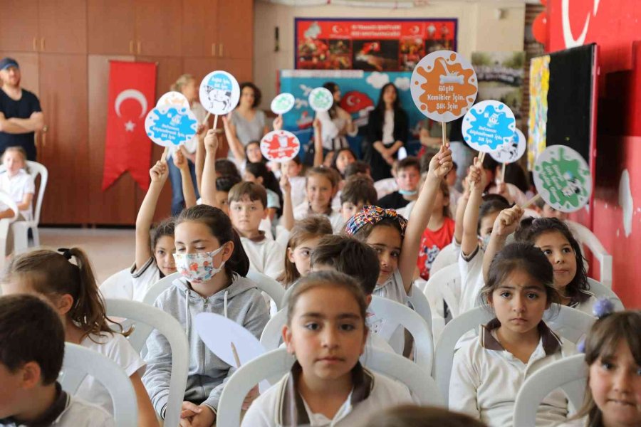 Eskişehir’de Dünya Süt Günü Kutlandı