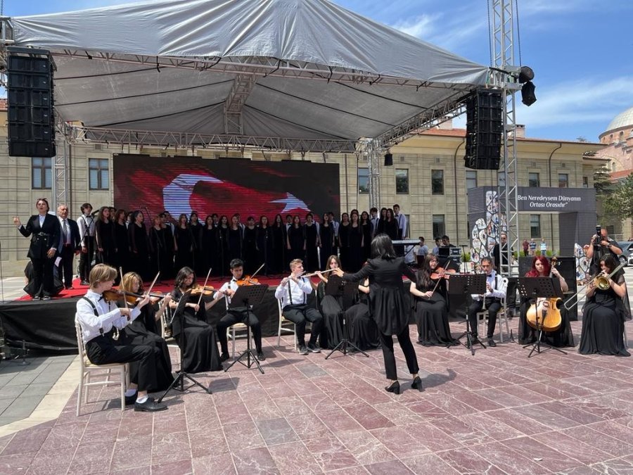 Hayat Boyu Öğrenme Haftası Düzenlenen Törenle Kutlandı