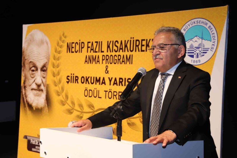 Necip Fazıl Kısakürek Şiir Okuma Yarışması’nda Ödüller Sahiplerini Buldu