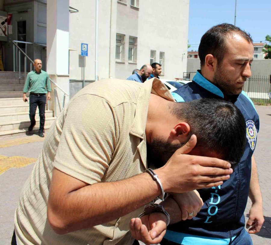 Hayali Dükkanda, Olmayan Yedek Parçalarla Vatandaşları Dolandıran 3 Kişi Tutuklandı