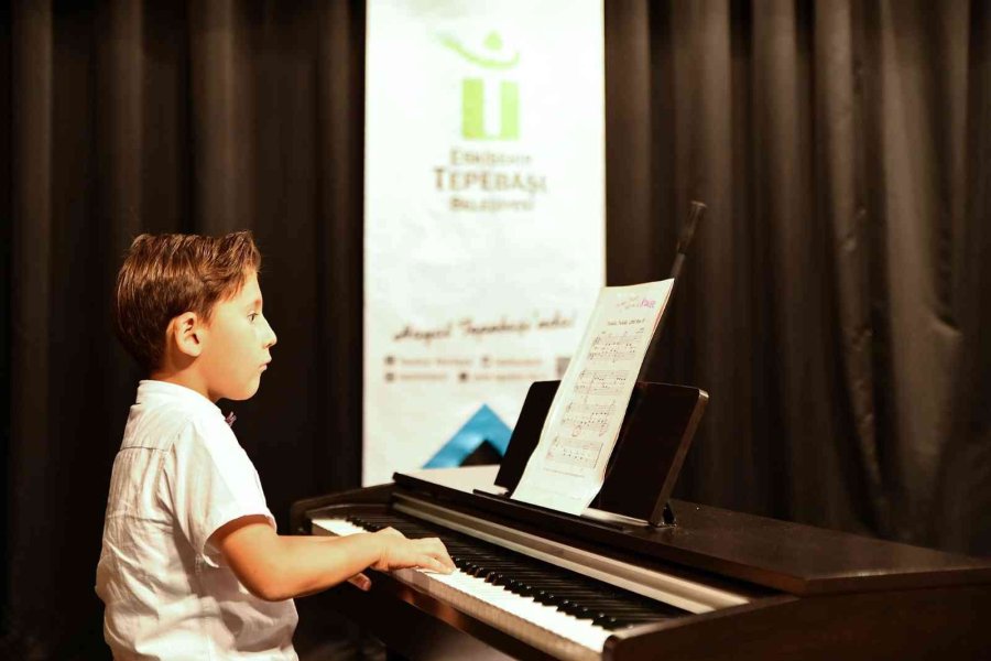 Çocuk Piyanistlerin ’yaza Merhaba’ Konseri