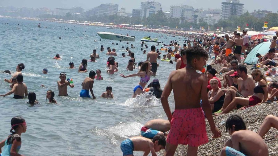 Antalya’ya Gelen Turist Sayısında Rekor Artış