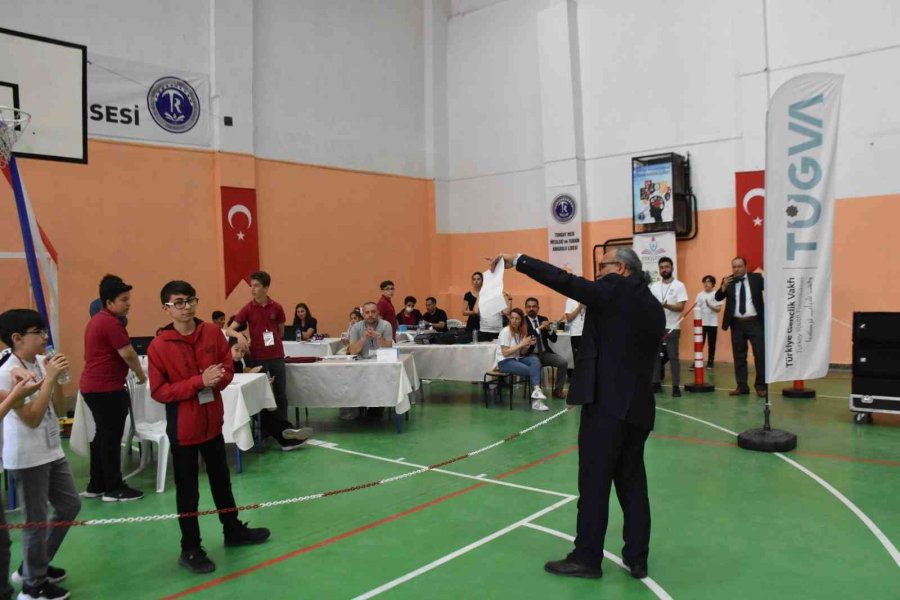 Ortaokullar Arası Robotik Kodlama Yarışması Yapıldı