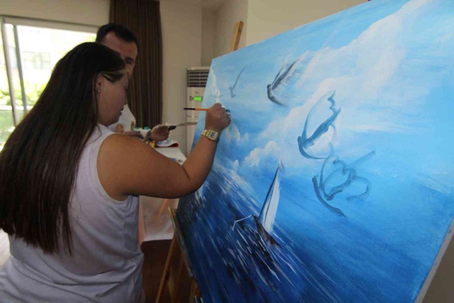Ressam Cam Emre Dağ’dan, Alanya’da Okullarda Canlı Performans