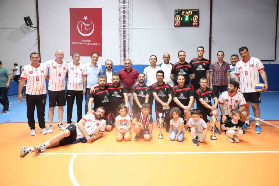 Kurumlar Arası Voleybol Turnuvası Final Maçına Develi’den Yoğun İlgi