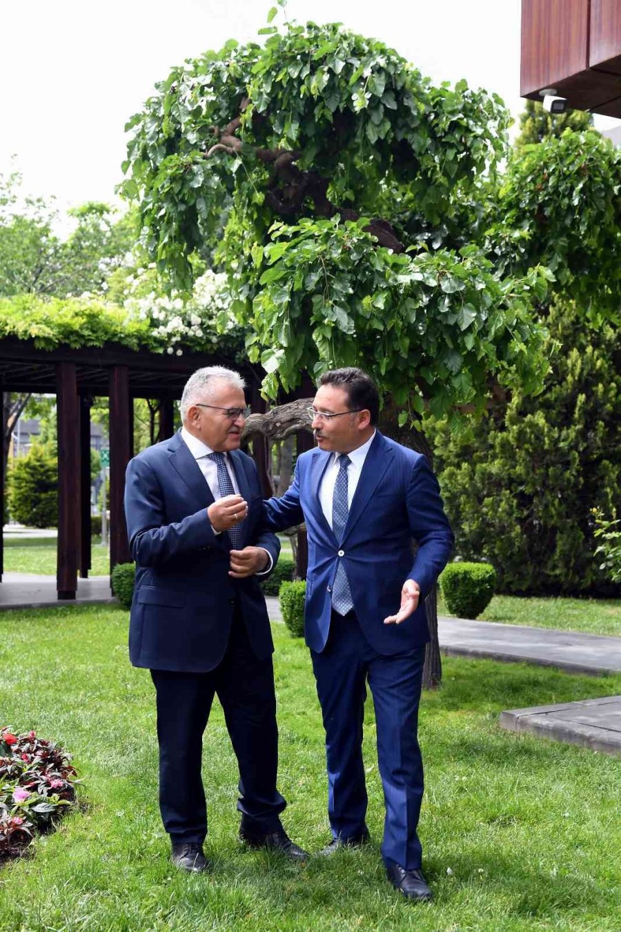 Vali Çiçek’ten Başkan Büyükkılıç’a Ziyaret