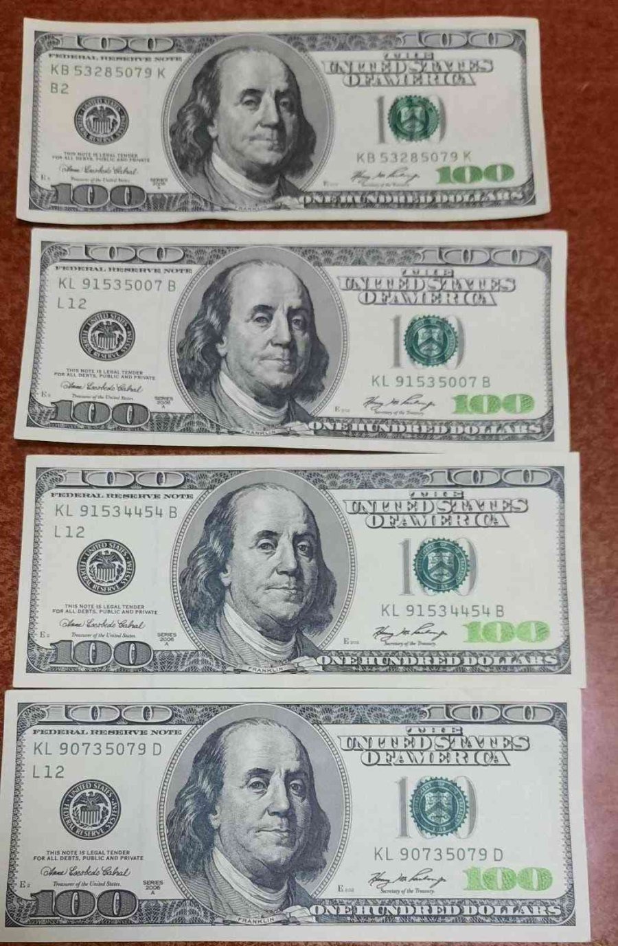 Polis Uygulamasında Sahte Dolar Ele Geçirildi