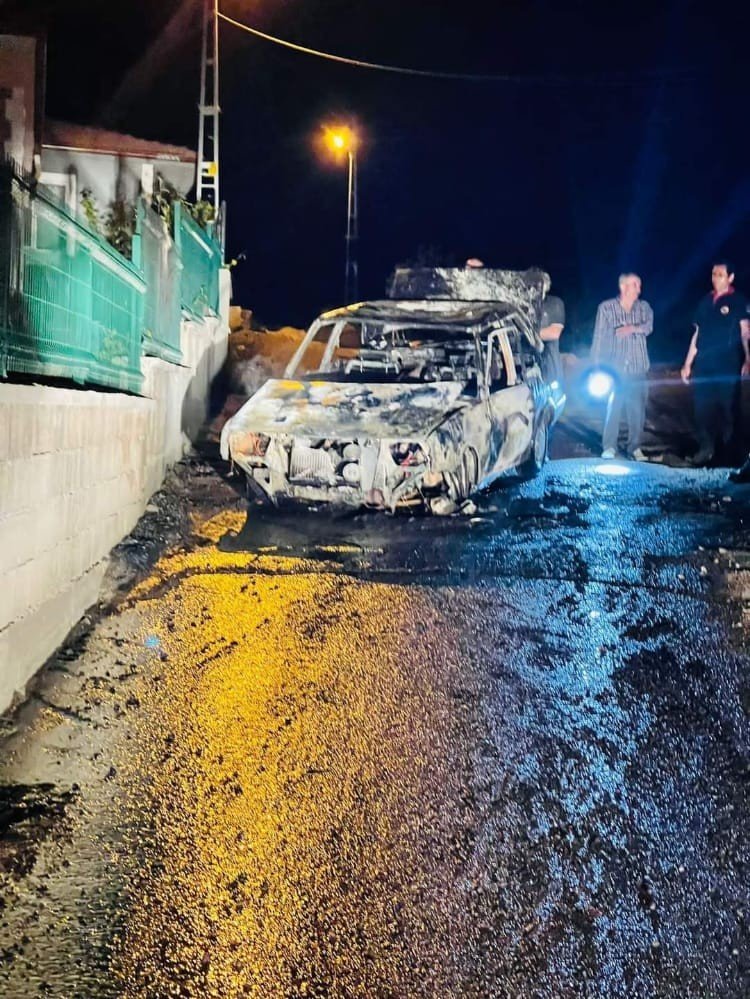 Otomobil Alev Alev Yandı