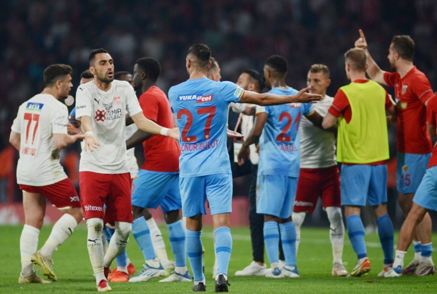 Kayserispor’a Pfdk’dan Ceza