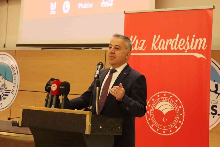 Kadın Çiftçiler Eğitimlerle Güçleniyor