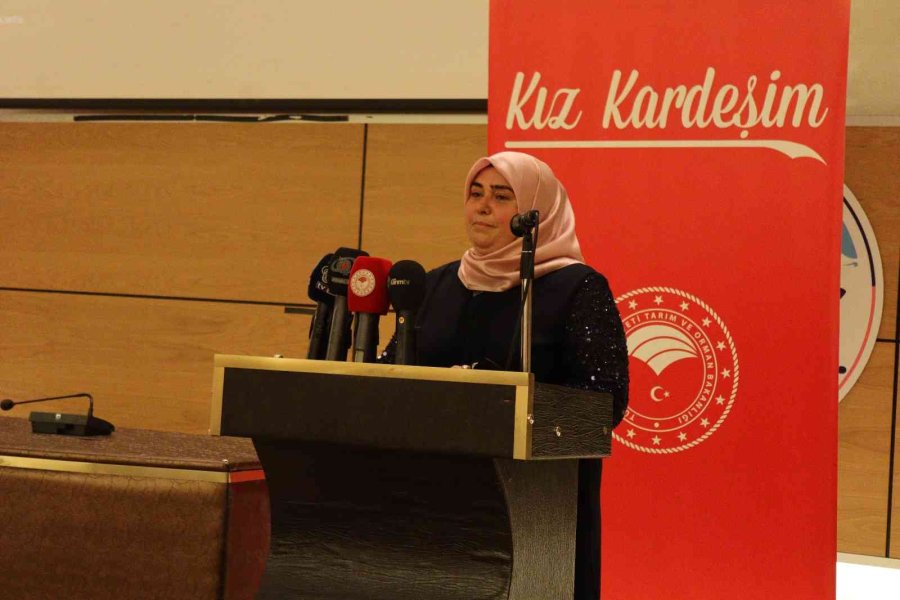 Kadın Çiftçiler Eğitimlerle Güçleniyor