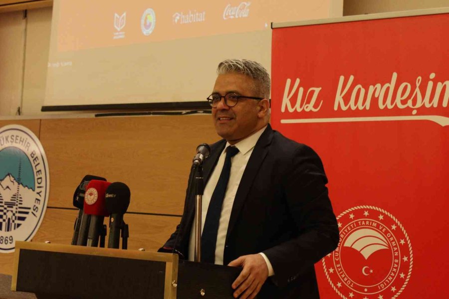 Kadın Çiftçiler Eğitimlerle Güçleniyor