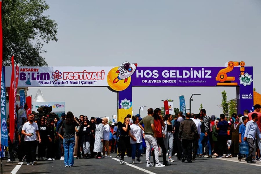 Aksaray Bilim Festivali Kapılarını Vatandaşlara Açtı