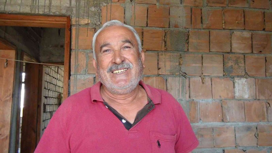 İnşaattaki Kuş Yuvasından Beyaz Kırlangıç Çıktı, Görenler Şaştı Kaldı