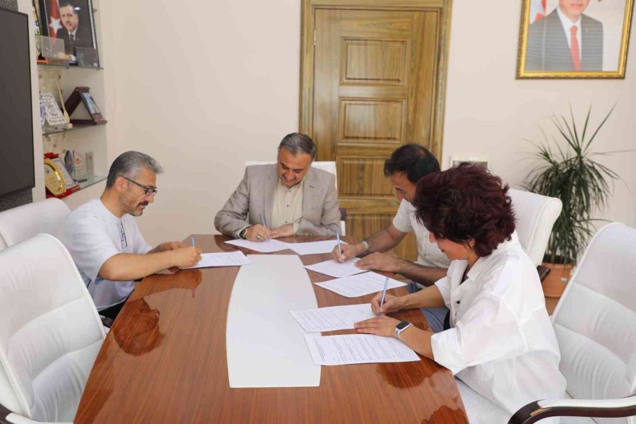 Başkan Cabbar’dan 3 Haziran Dünya Bisiklet Günü’nde Anlamlı Hediye