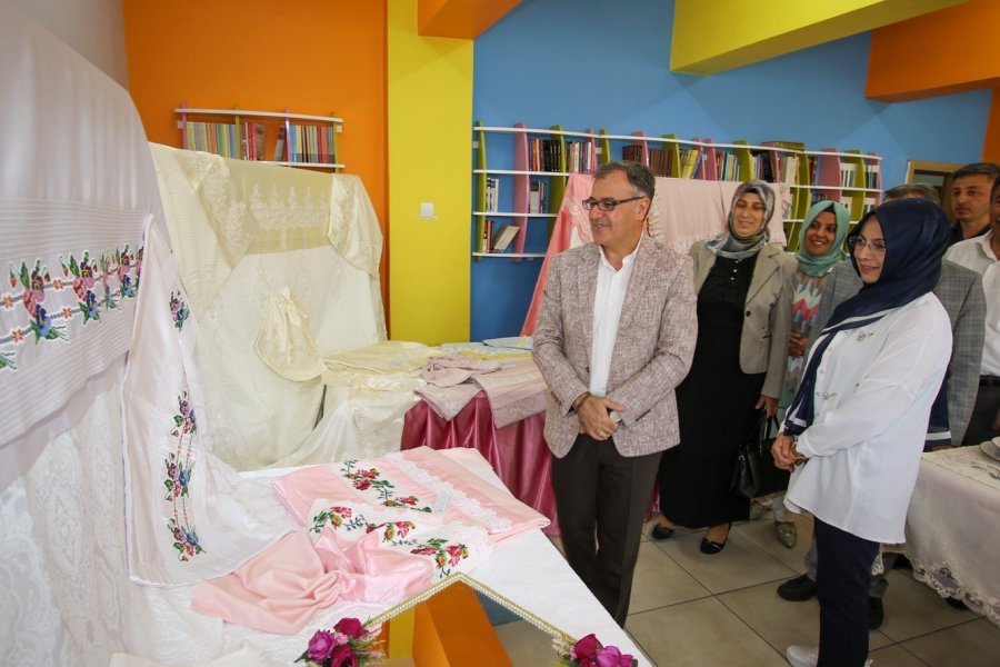 El Emeği Göz Nuru Eserler Görücüye Çıktı