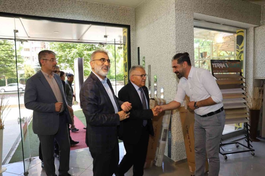 Başkan Büyükkılıç’tan Gültepe Esnafına Ziyaret