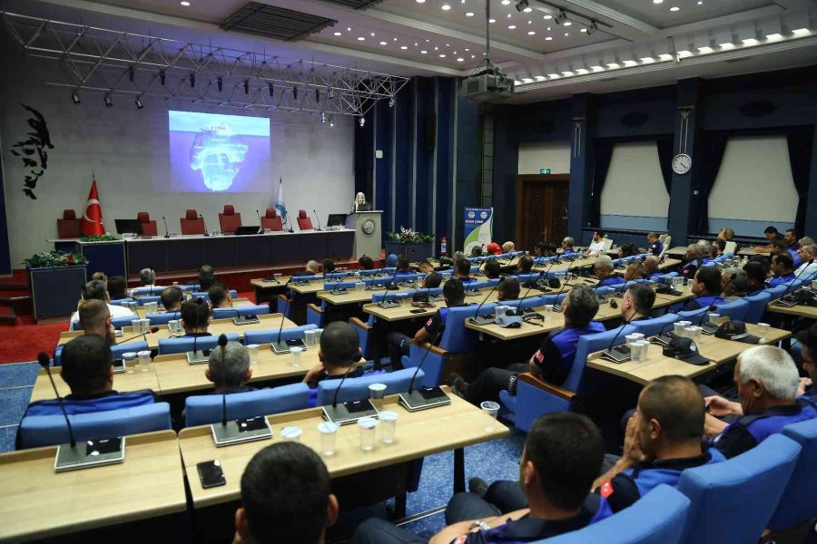 Büyükşehir’in Hizmet İçi Eğitim Seminerleri Sürüyor