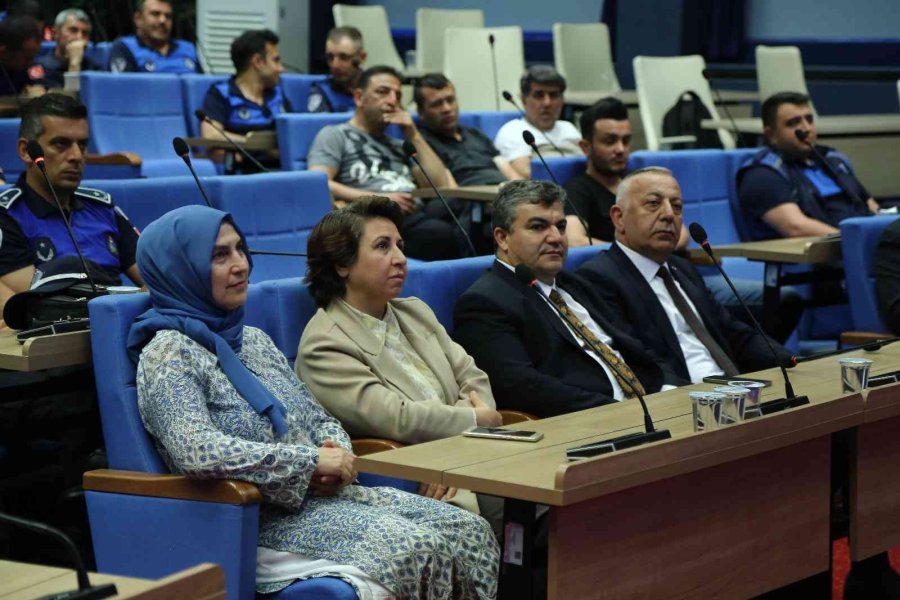 Büyükşehir’in Hizmet İçi Eğitim Seminerleri Sürüyor