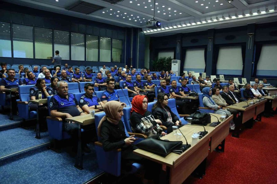 Büyükşehir’in Hizmet İçi Eğitim Seminerleri Sürüyor