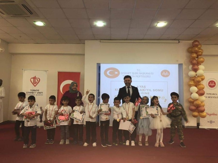 Tomarza’da Kuran Kurslarının Yıl Sonu Etkinliği Düzenlendi