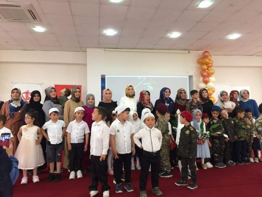 Tomarza’da Kuran Kurslarının Yıl Sonu Etkinliği Düzenlendi