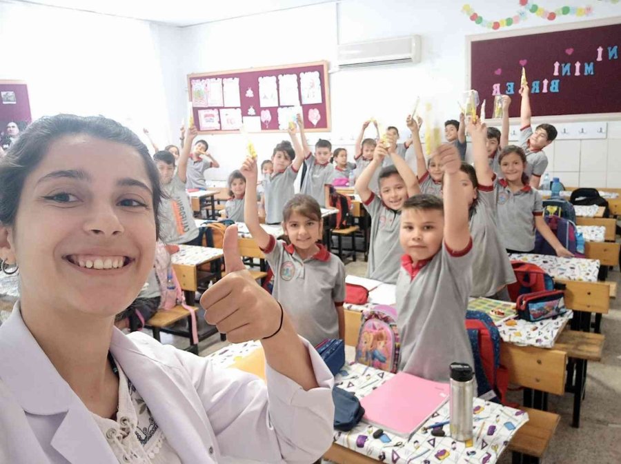 Öğrencilerden ’dişe Dokunur Bir Proje’