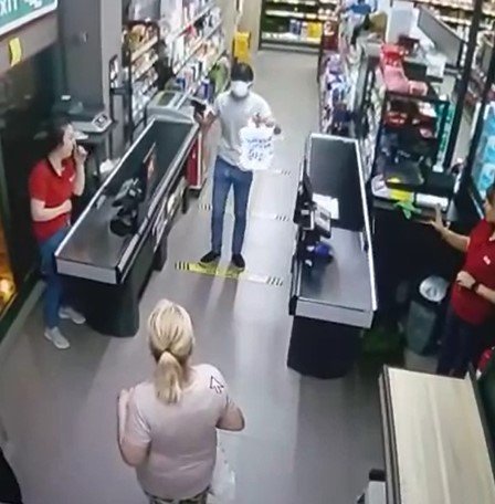 Antalya’da Maskeli Silahlı Zincir Market Soyguncusu Tutuklandı