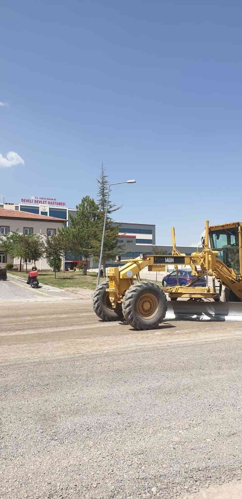 Büyükşehir’den Develi Devlet Hastanesi Çevresine 3.7 Milyon Tl’lik Asfalt Çalışması
