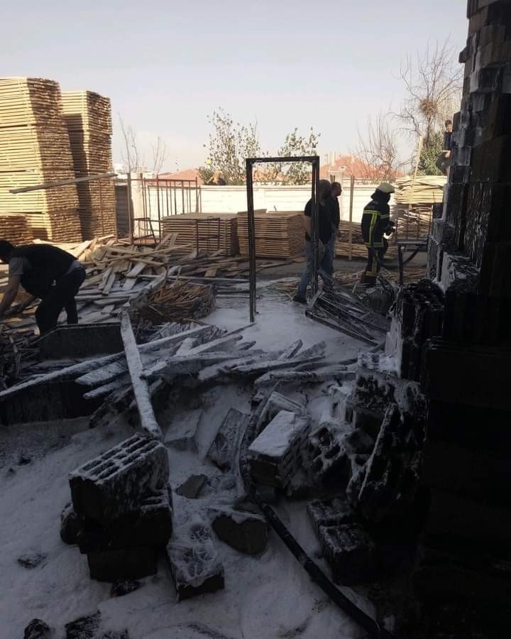 Kereste Fabrikasında Yangın