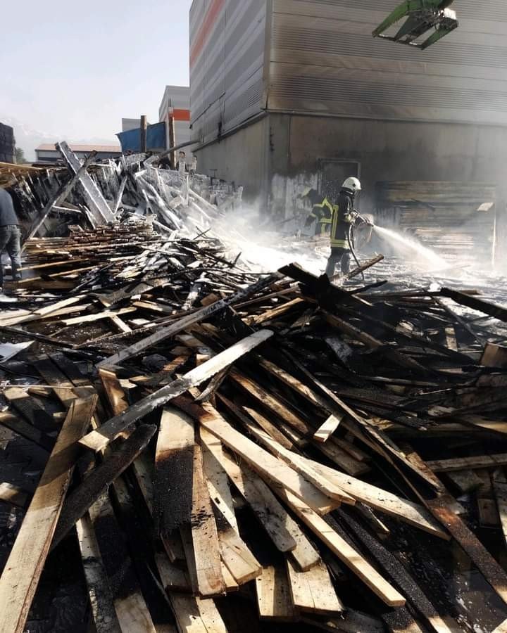 Kereste Fabrikasında Yangın