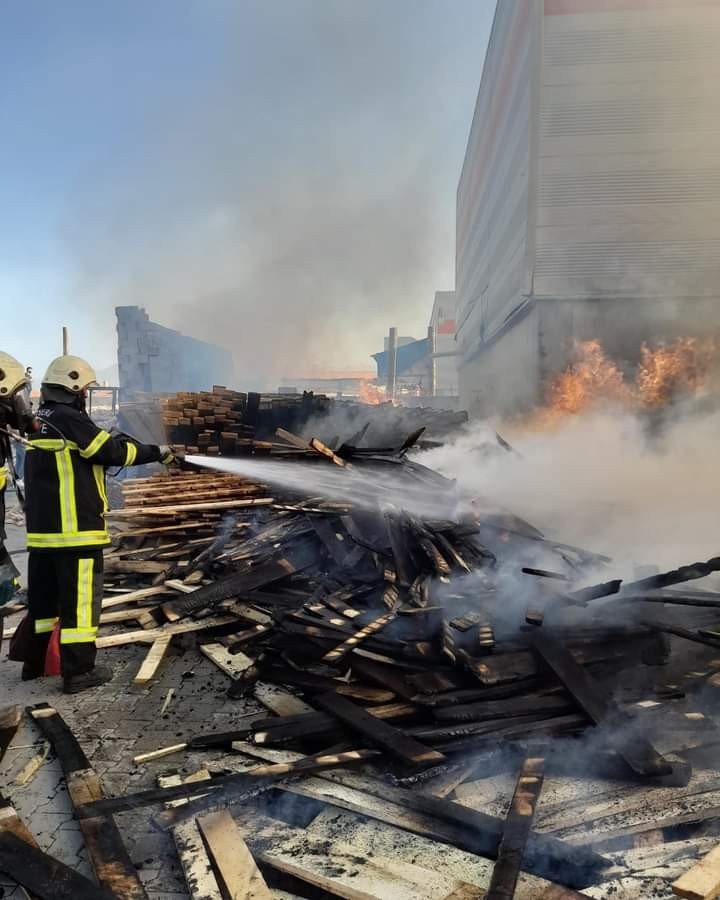 Kereste Fabrikasında Yangın