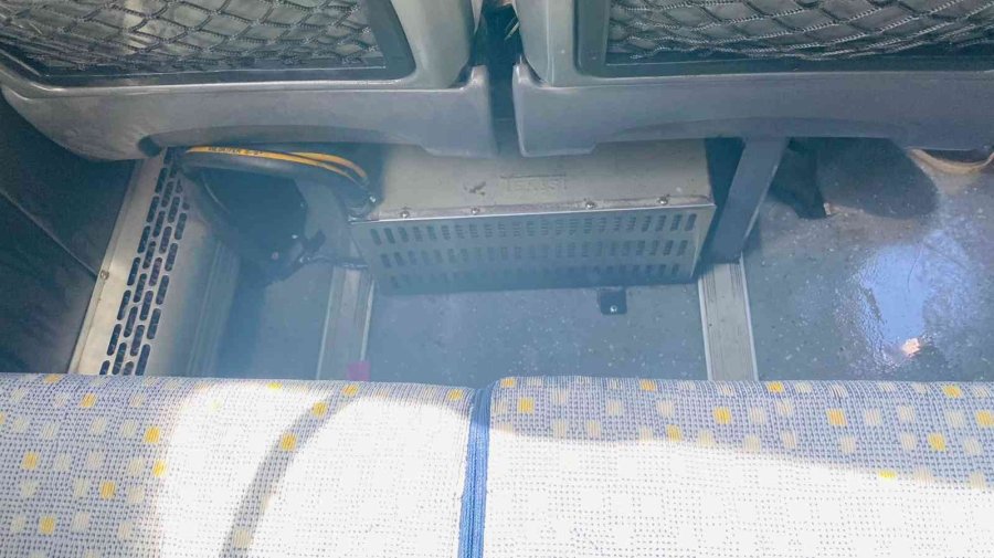 Minibüsün Buhar Borusu Delindi: 4 Yaralı