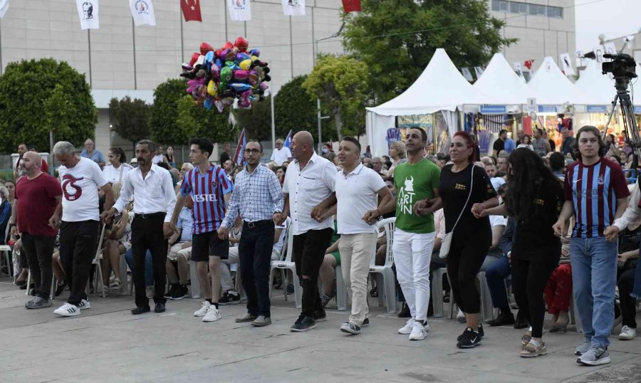 Yöresel Renkler Festivali’nde Karadeniz Fırtınası Esti